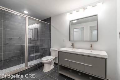 Main picture of 2404 W Master St