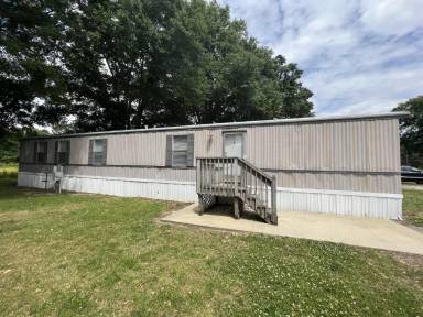 Main picture of 300 Ricks Rd