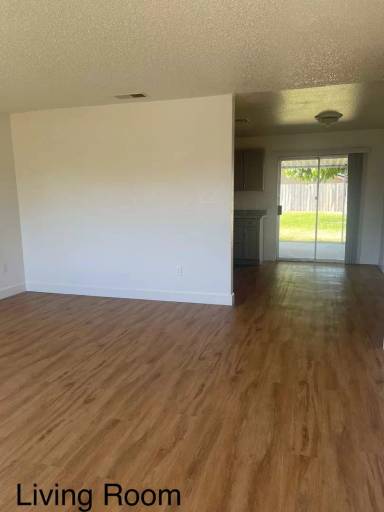 Main picture of 2303 Sandalwood Dr