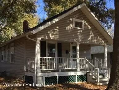 Main picture of 712 W 76th St