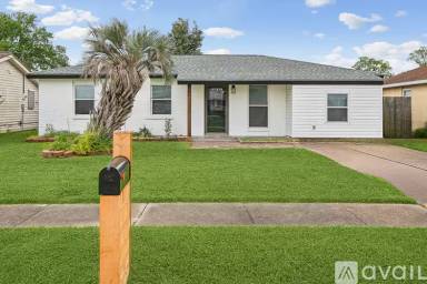 Main picture of 12 Camellia Ln