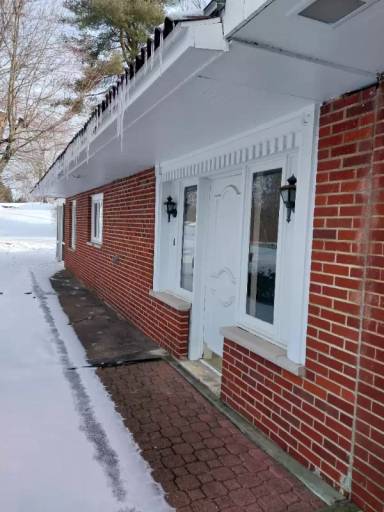 Main picture of 272 Elmwood Blvd