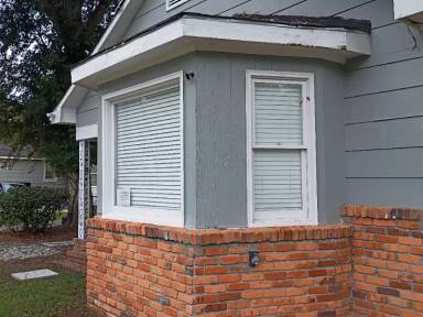 Main picture of 856 Center St