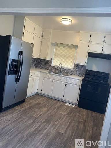 Main picture of 4705 40th Pl N