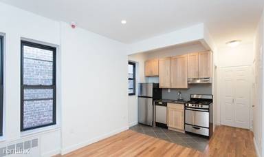 Main picture of 444 East 81st St