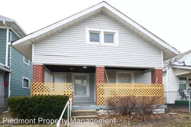 Main picture of 242 Eastern Ave