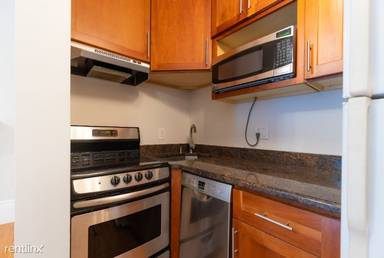 Main picture of 271 Dartmouth St