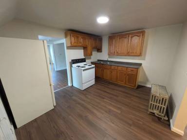 Main picture of 1233 S 18th St