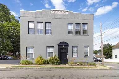 Main picture of 51 Berry St