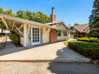 Main picture of 6641 Ivins Dr