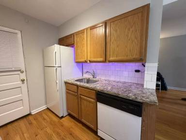 Main picture of 6535 N Mozart St