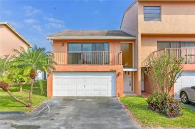 Main picture of Suncrest Townhouse Condo