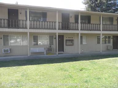 Main picture of 700 NE 10th St