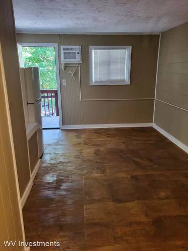 Main picture of 2952 US Highway 321