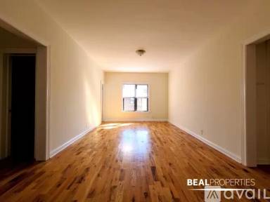 Main picture of 831 W Waveland Ave