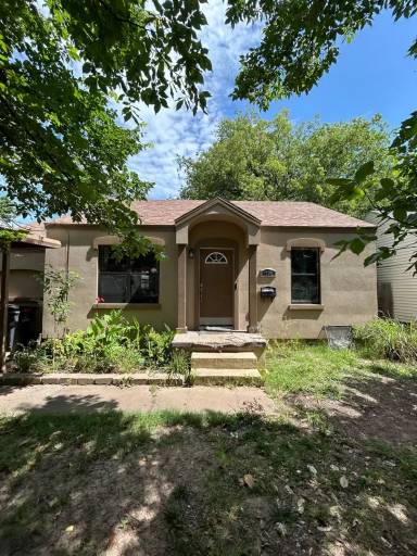 Main picture of 1139 NW Oak Ave