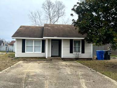 Main picture of 6800 Winchester St