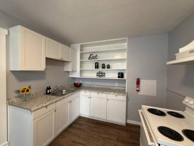 Main picture of 758 Locust St