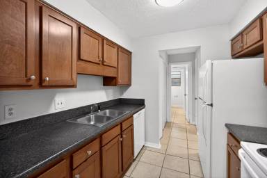 Main picture of 482 Bentwood Ln