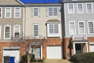 Main picture of 5410 Bayside Ct
