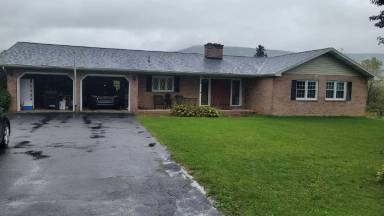 Main picture of 150 Indian Hill Rd