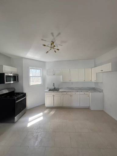 Main picture of 820 S 15th St