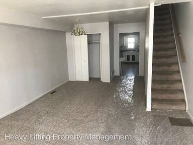 Main picture of 2111 Moore St