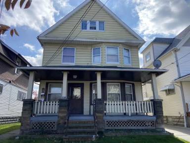 Main picture of 3831 Carlyle Ave