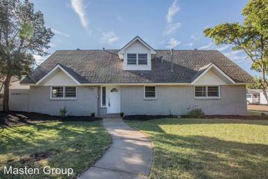 Main picture of 1937 70th St