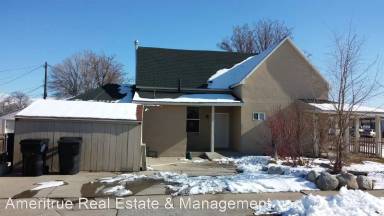 Main picture of 609 E 100 N
