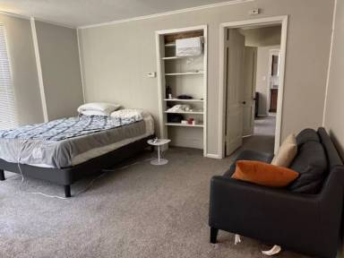 Main picture of 408 E Walnut St