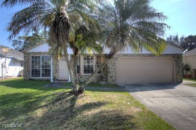 Main picture of 1020 SW 133rd Ter