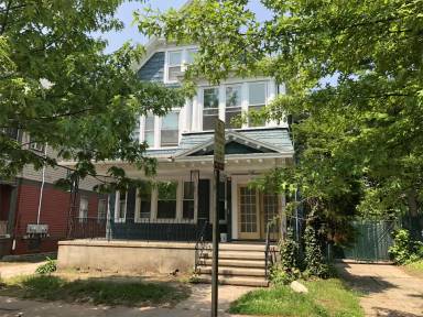 Main picture of 176 Norton St