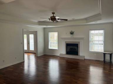 Main picture of 24154 Quintana St