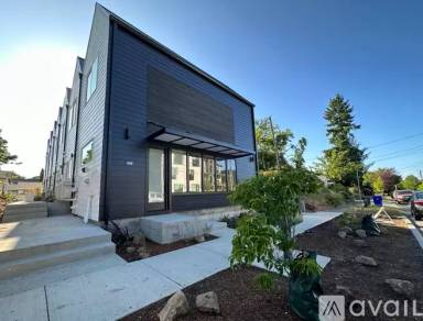 Main picture of 7019 N Montana Ave