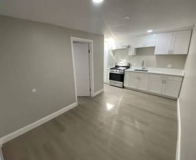 Main picture of 537 5th Ave