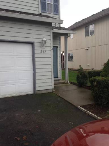Main picture of 255 N 16th St