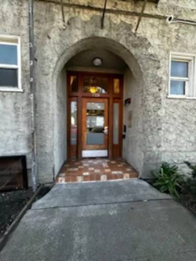 Main picture of 715 40th St