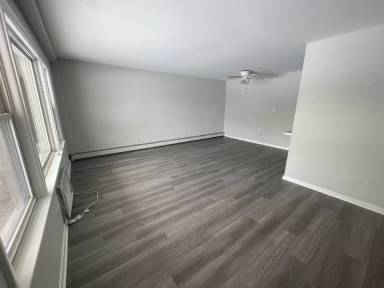 Main picture of 4409 W. 95th Street - 4