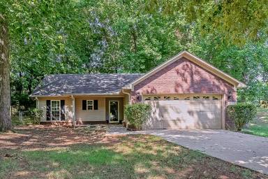 Main picture of 110 Hayloft Ct