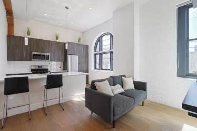 Main picture of 40 Chestnut St