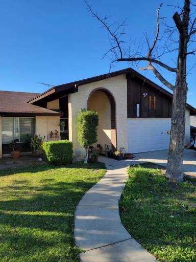 Main picture of 1652 Lorraine Ave