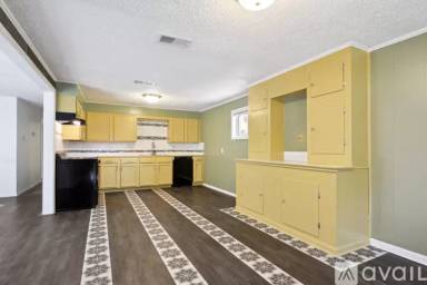 Main picture of 7235 Poinsettia Dr