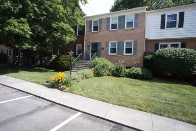 Main picture of 2715 Chelsea Ct