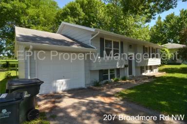 Main picture of 207 Broadmore Rd NW
