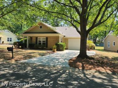 Main picture of 2420 Dryden Ln