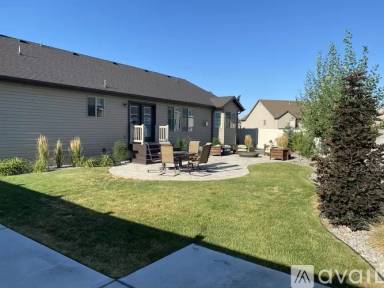 Main picture of 160 W Hancock Cir