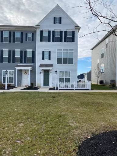 Main picture of 114 Morefield Way