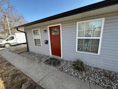Main picture of 218 Watt St