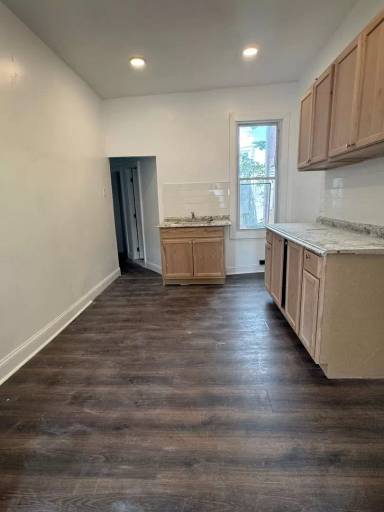 Main picture of 4133 Pennsgrove St